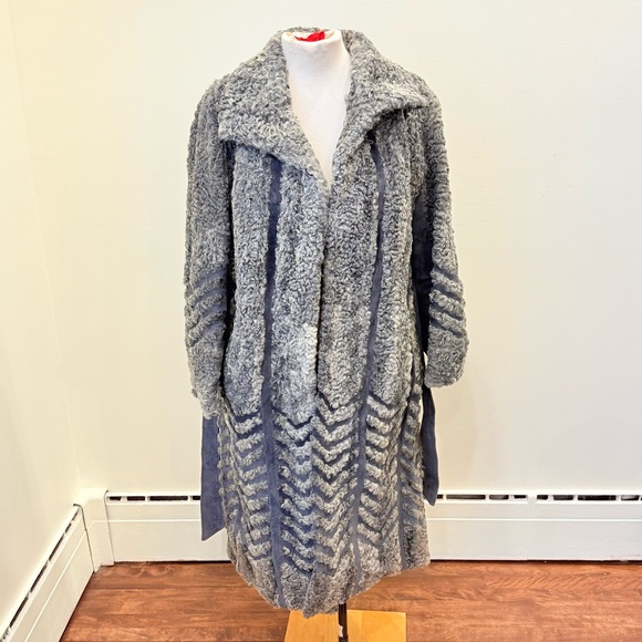 Vintage gray ASTRAKHAN LAMB sheep & Suede coat Jacket with chevron pattern strip - Picture 11 of 16